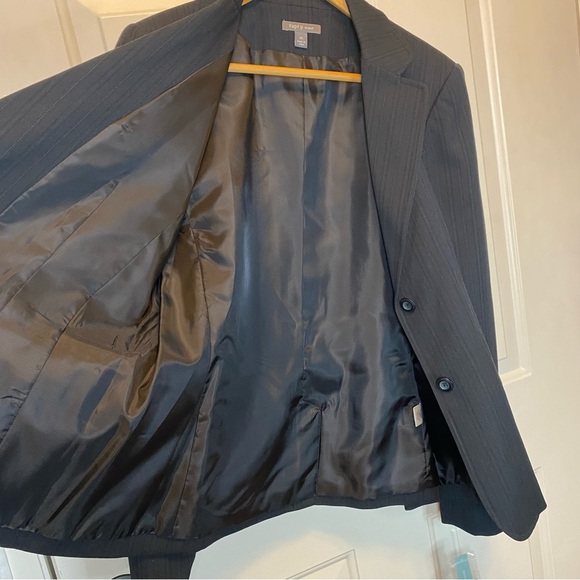 NWT Apt. 9 Women’s Black Pinstripe Blazer with Stretch Size 14 Lined Washable - Picture 3 of 16